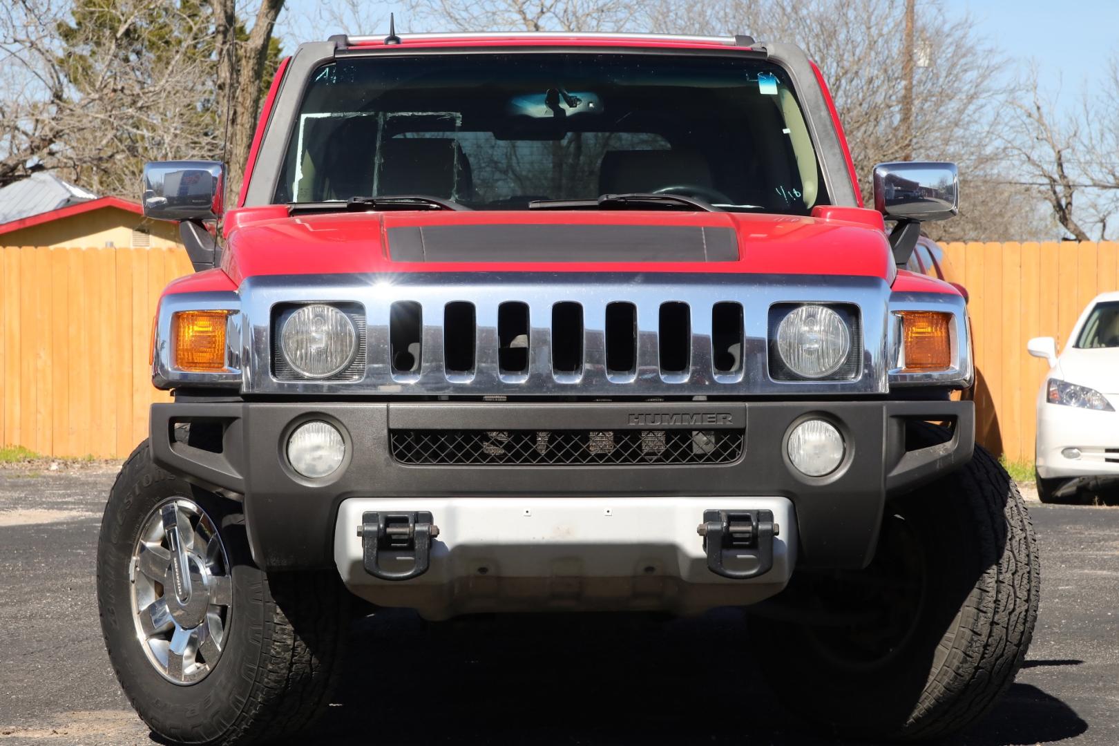 2008 RED HUMMER H3 Base (5GTEN13E188) with an 3.7L L5 DOHC 20V engine, 4-SPEED AUTOMATIC OR 5-SPEED MANUAL transmission, located at 420 E. Kingsbury St., Seguin, TX, 78155, (830) 401-0495, 29.581060, -97.961647 - Photo#1